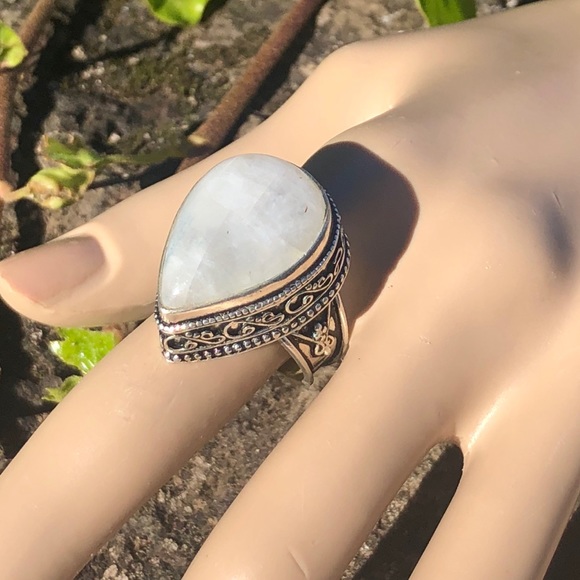 SOLD Moonstone Ring - Picture 7 of 8